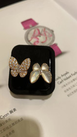 Van Cleef & Arpels White Mother-of-Pearl Diamond Butterfly Rose Gold Ring-0217