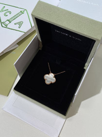 Van Cleef & Arpels four-leaf clover gold wide necklace-0273