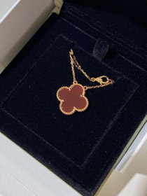 Van Cleef & Arpels four-leaf clover gold red obsidian wide necklace-0274