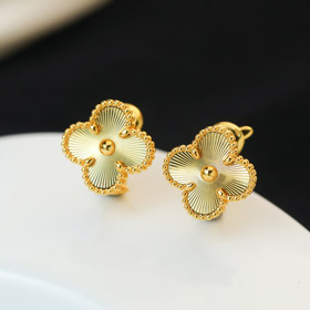 Van Cleef & Arpels four-leaf clover earrings-0529