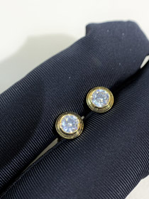 Cartier letter 20 point diamond earrings-0534